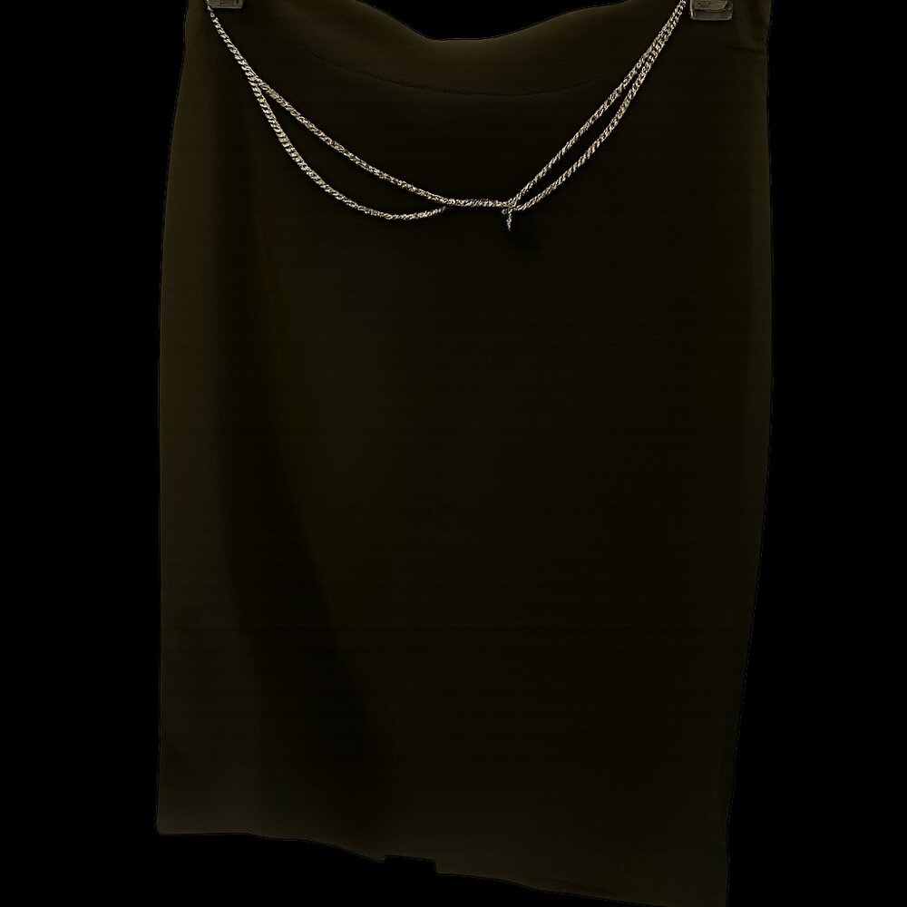 Classic Black Pencil Skirt with Silver Chain Accent – Size M